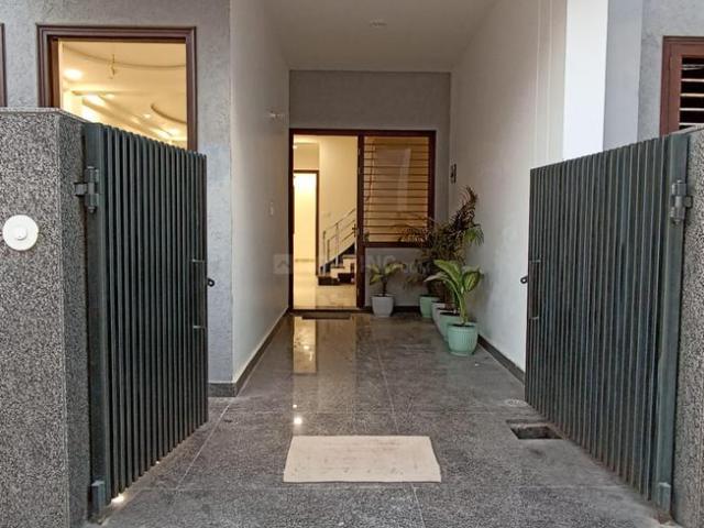 3 BHK Villa in Kamla Nagar for resale Agra. The reference number is 17120558