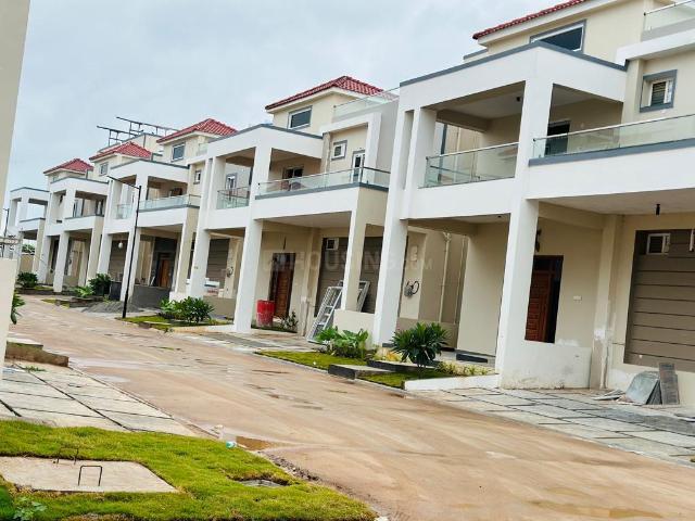 3 BHK Villa in Mokila for resale Hyderabad. The reference number is 20528087