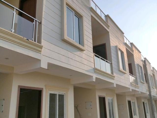 3 BHK Villa in Noida Extension for resale Greater Noida. The reference number is 15844976