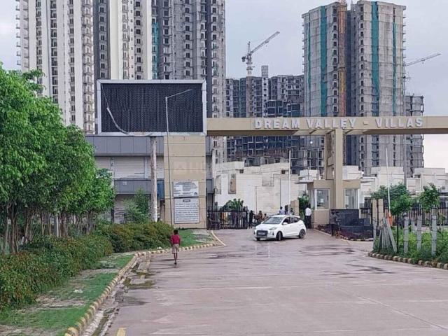 3 BHK Villa in Noida Extension for resale Greater Noida. The reference number is 20454367