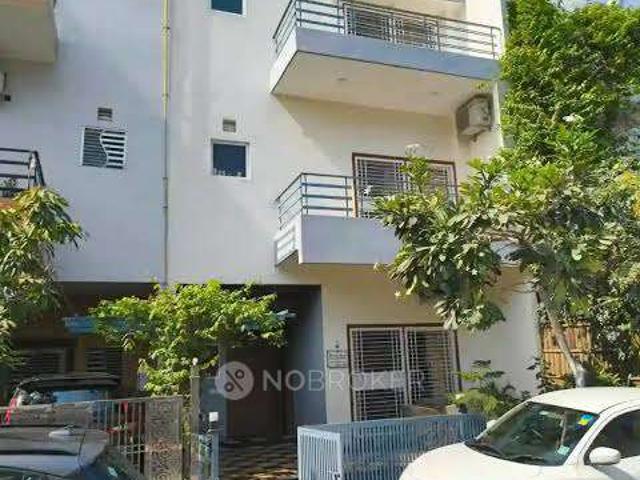 3 BHK Villa In Paramount Golfforeste Villas And Flats for Rent In Surajpur