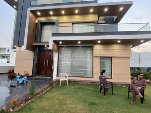 3 BHK Villa in Sector 117 for resale Sahibzada Ajit Singh Nagar. The reference number is 16304867