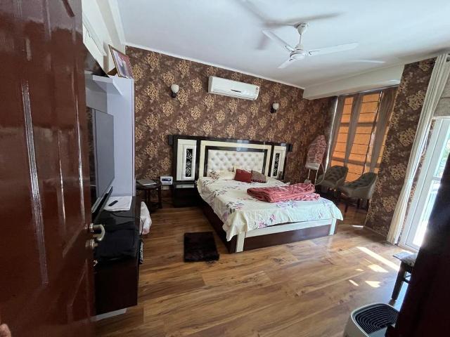 3 BHK Villa in Sector 57 for rent Gurgaon. The reference number is 19729274