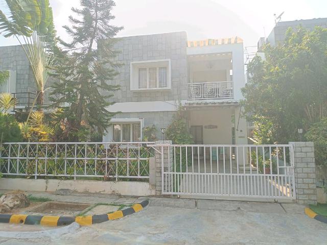 3 BHK Villa in Shamirpet for resale Hyderabad. The reference number is 14280712