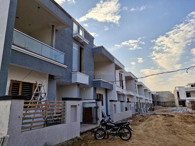 3 BHK Villa in Sikandra for resale Agra. The reference number is 17192596