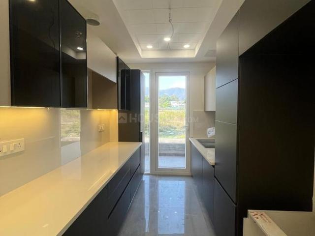 3 BHK Apartment in Canal Road for resale Dehradun. The reference number is 20897236