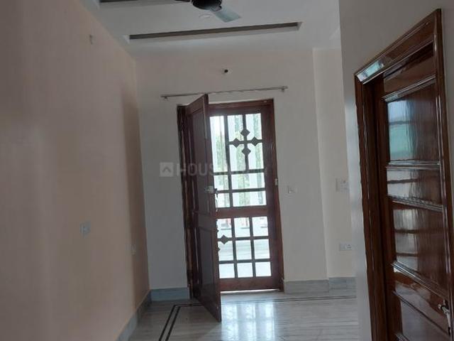 3 BHK Apartment in Chukkuwala for rent Dehradun. The reference number is 14958114