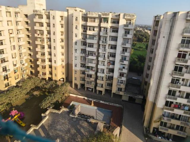 3 BHK Apartment in Chamrauli for rent Agra. The reference number is 19401611