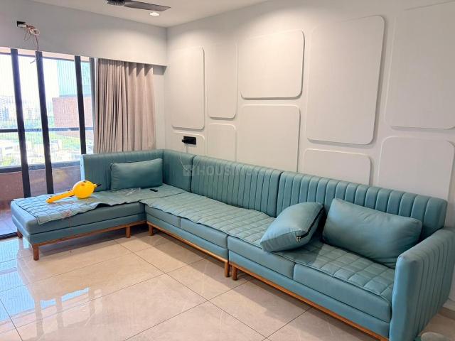 3 BHK Apartment in Chanakyapuri for rent Ahmedabad. The reference number is 19748041