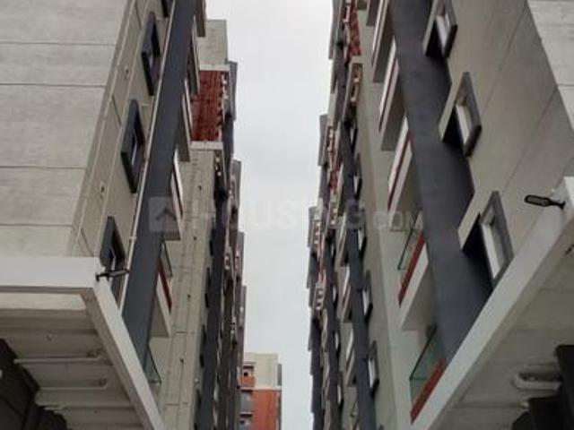 3 BHK Apartment in Chandanagar for resale Hyderabad. The reference number is 19921986