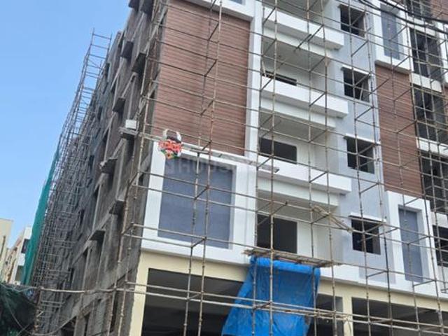 3 BHK Apartment in Chandanagar for resale Hyderabad. The reference number is 20496712