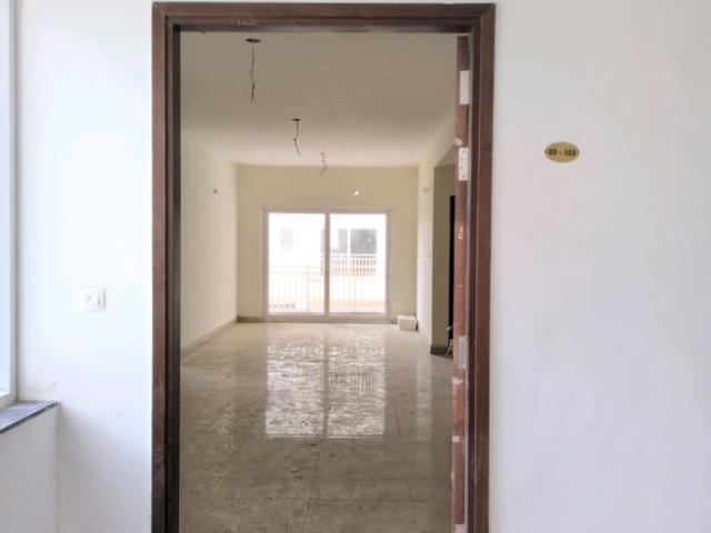 3 BHK Apartment in Chandanagar for resale Hyderabad. The reference number is 20609342