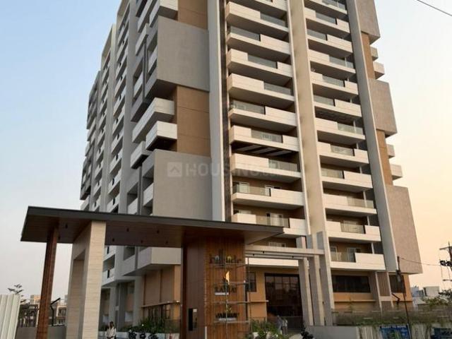 3 BHK Apartment in Chandanagar for resale Hyderabad. The reference number is 20161817
