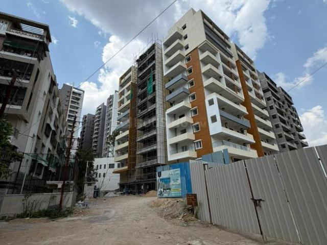 3 BHK Apartment in Chandanagar for resale Hyderabad. The reference number is 20198225