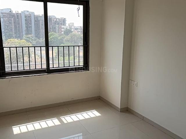 3 BHK Apartment in Chandkheda for rent Ahmedabad. The reference number is 19615387