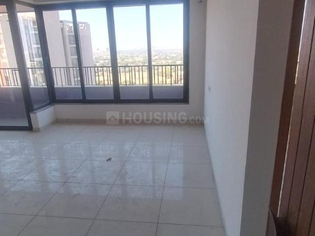 3 BHK Apartment in Chandkheda for rent Ahmedabad. The reference number is 19137035