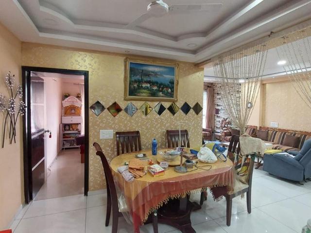 3 BHK Apartment in Chandkheda for resale Ahmedabad. The reference number is 10052926