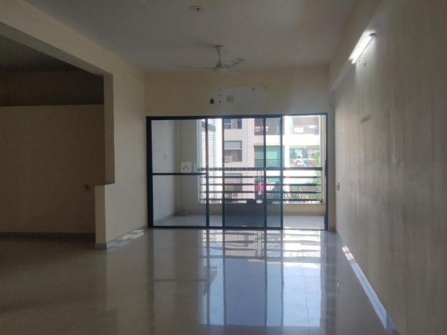 3 BHK Apartment in Chandkheda for resale Ahmedabad. The reference number is 19147494