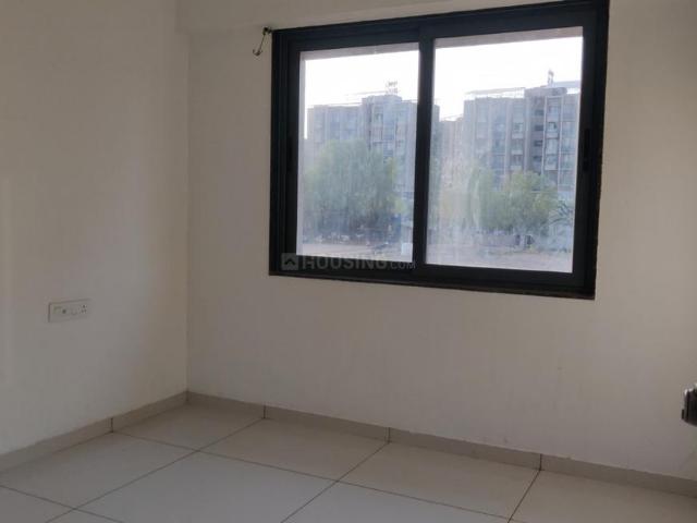 3 BHK Apartment in Chandkheda for resale Ahmedabad. The reference number is 20288124