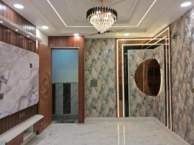 3 BHK Apartment in Chandra Park for resale New Delhi. The reference number is 19466948
