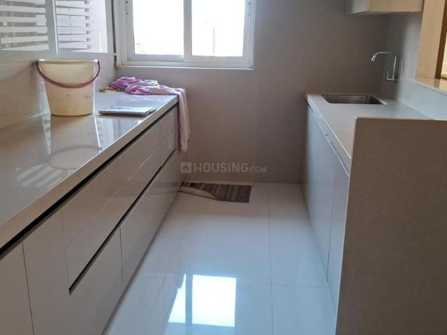 3 BHK Apartment in Chembur for rent Mumbai. The reference number is 18400537