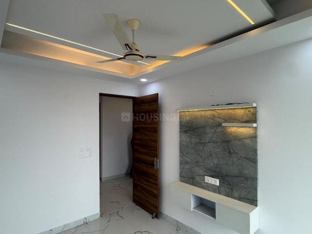 3 BHK Apartment in Chhapraula for resale Ghaziabad. The reference number is 19921837
