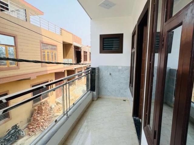 3 BHK Apartment in Lal Kuan for resale Ghaziabad. The reference number is 16980040