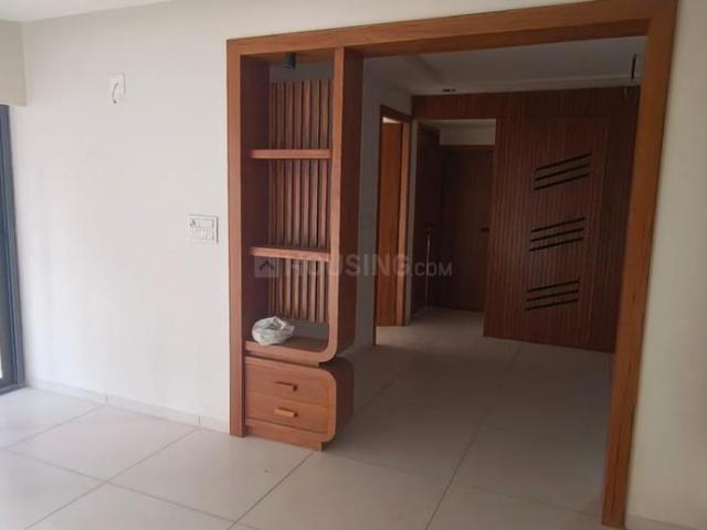 3 BHK Apartment in Chharodi for rent Ahmedabad. The reference number is 20351975