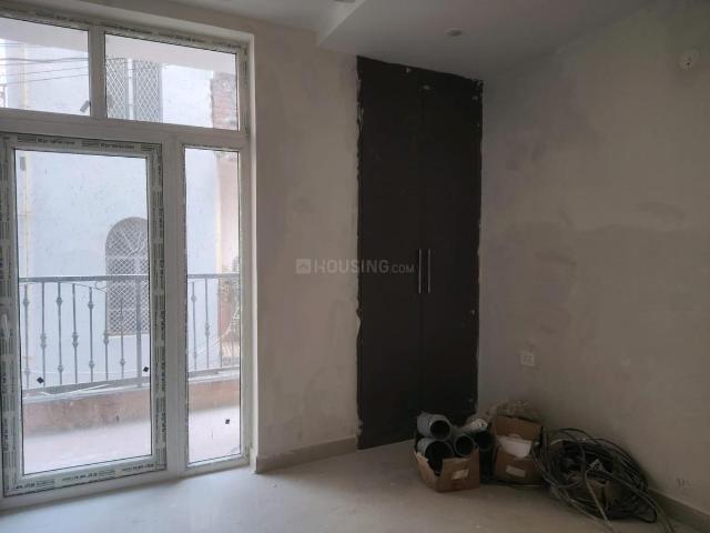 3 BHK Apartment in Chhattarpur for resale New Delhi. The reference number is 19460362