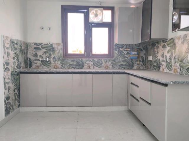 3 BHK Apartment in Chhattarpur for resale New Delhi. The reference number is 20543959