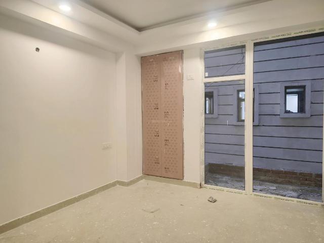 3 BHK Apartment in Chhattarpur for resale New Delhi. The reference number is 20120151