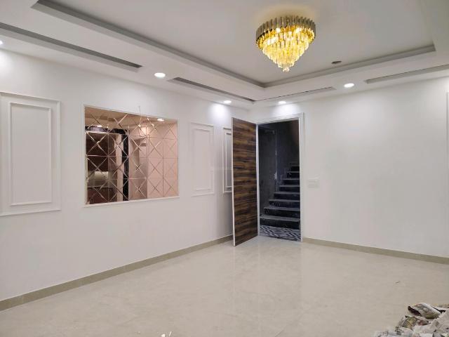 3 BHK Apartment in Chhattarpur for resale New Delhi. The reference number is 20237414