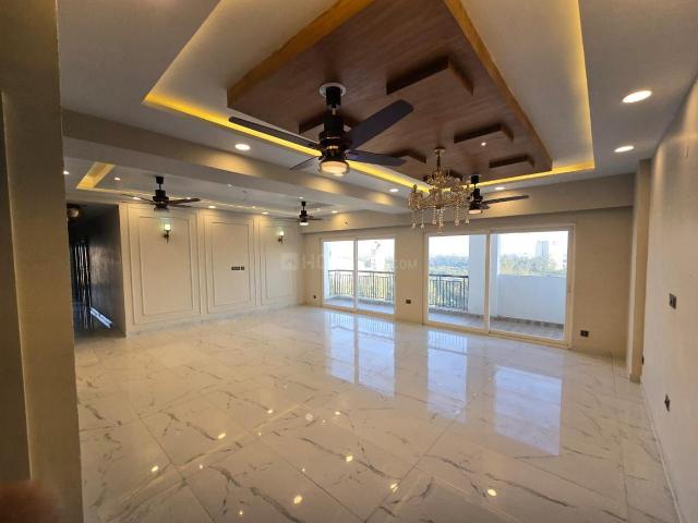 3 BHK Apartment in Chi V for rent Greater Noida. The reference number is 19566999
