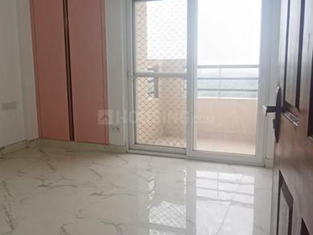 3 BHK Apartment in Chi V for rent Greater Noida. The reference number is 19746126