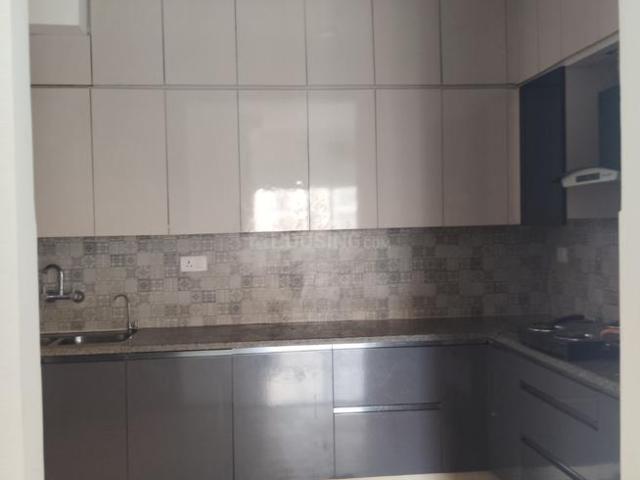 3 BHK Apartment in Chi V for rent Greater Noida. The reference number is 19943277
