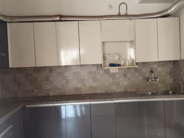 3 BHK Apartment in Chi V for rent Greater Noida. The reference number is 20189853
