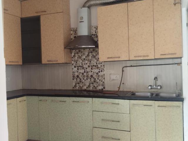 3 BHK Apartment in Chi V for rent Greater Noida. The reference number is 20751149
