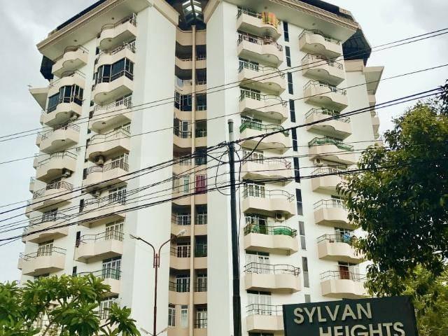 3 BHK Apartment in Chilavannur for rent Kochi. The reference number is 20475270