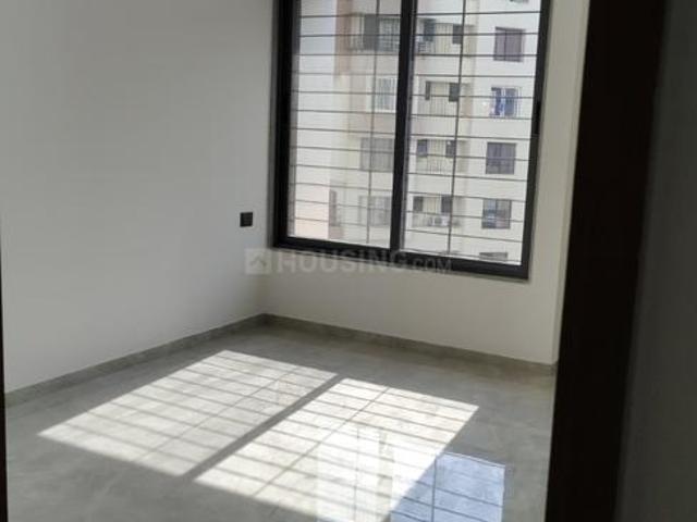 3 BHK Apartment in Chinchwad for rent Pune. The reference number is 20037060