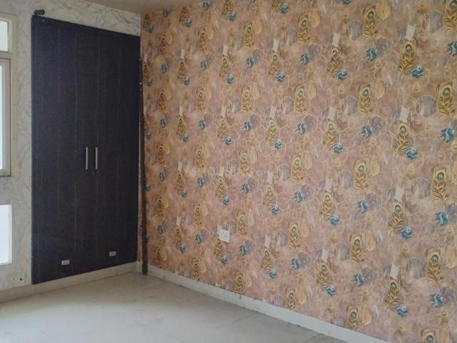 3 BHK Apartment in Crossings Republik for rent Ghaziabad. The reference number is 18137301