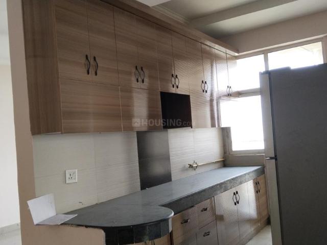 3 BHK Apartment in Crossings Republik for rent Ghaziabad. The reference number is 18708356