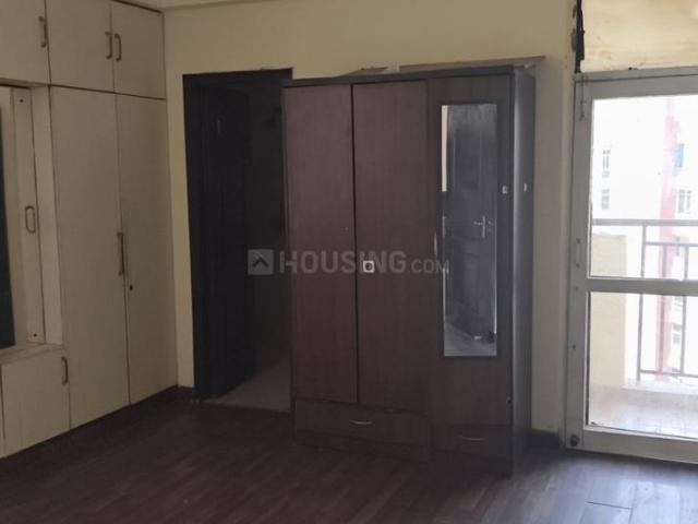 3 BHK Apartment in Crossings Republik for rent Ghaziabad. The reference number is 20012102