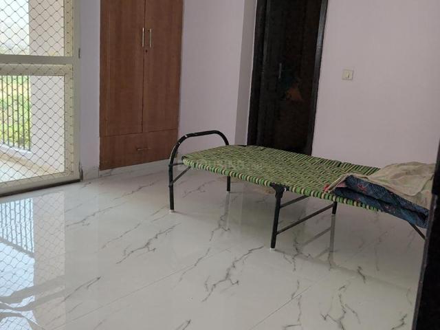 3 BHK Apartment in Crossings Republik for rent Ghaziabad. The reference number is 20104201