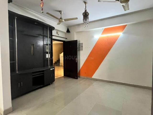 3 BHK Apartment in Crossings Republik for rent Ghaziabad. The reference number is 20944193