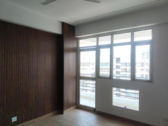 3 BHK Apartment in Crossings Republik for resale Ghaziabad. The reference number is 19776367