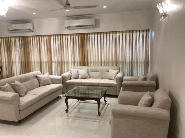 3 BHK Apartment in Cuffe Parade for rent Mumbai. The reference number is 19797031