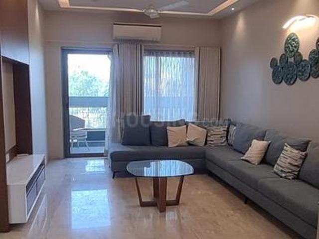 3 BHK Apartment in Ambawadi for rent Ahmedabad. The reference number is 20251936