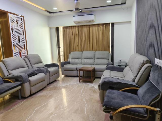 3 BHK Apartment in Ambawadi for rent Ahmedabad. The reference number is 20315736