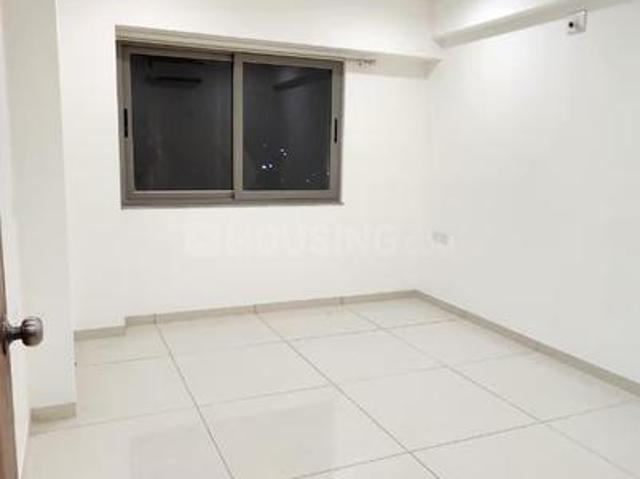 3 BHK Apartment in Ambawadi for rent Ahmedabad. The reference number is 20353887
