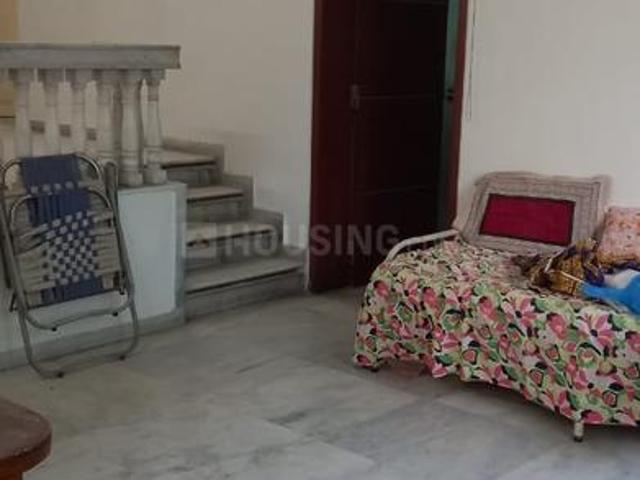 3 BHK Apartment in Ambawadi for rent Ahmedabad. The reference number is 20576144
